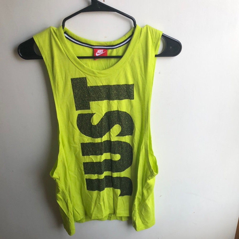 Women’s Nike muscle T
